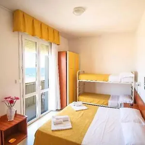 3* Hotel Carnaby