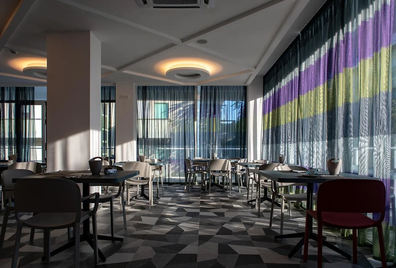 Hotel Rainbow ***S Rimini 3*,